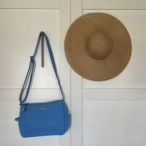 Vera Bradley Lt Blue purse